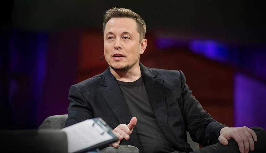 Elon Musk, ofise gelmeyen Tesla yöneticilerini işten atmakla tehdit etti