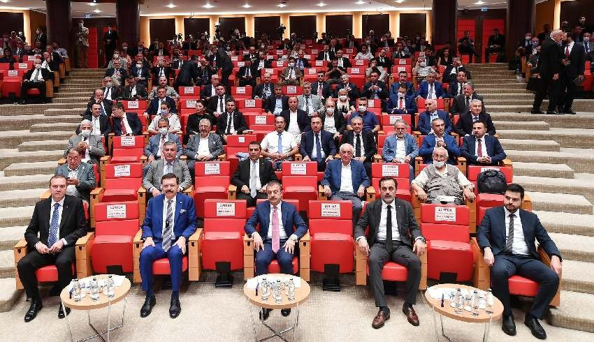 TOBB üyelerinden MB Başkanı Kavcıoğlu’na ‘ihracat gelirini bozdurma’ tepkisi: Dövizi yeniden yerine koyamıyoruz