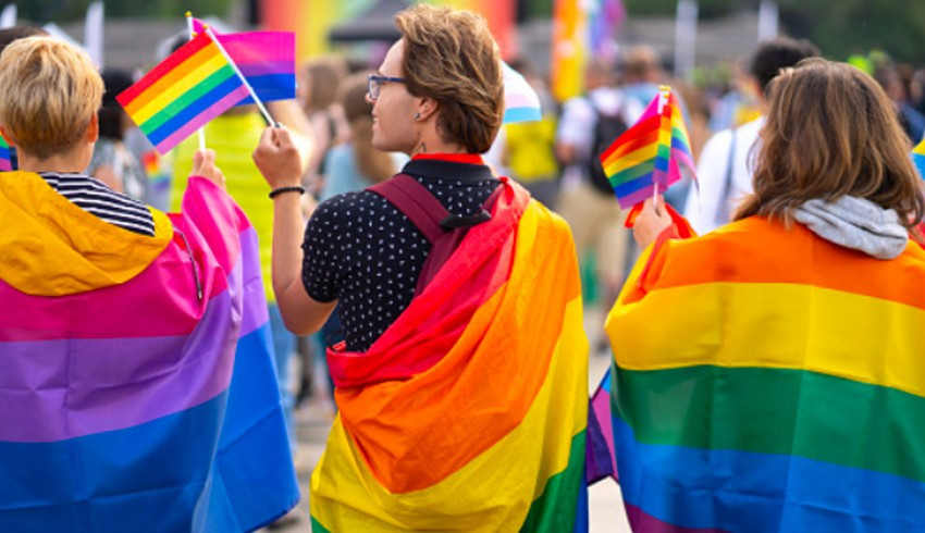 O ülkeden 'LGBT' kararı: Swatch saatlerine el konuldu