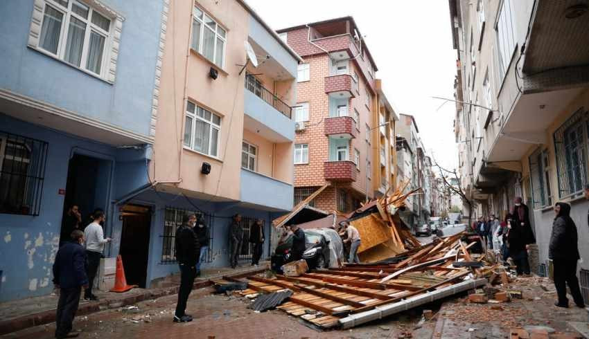 Turuncu alarm! İstanbul'da okullar tatil edildi